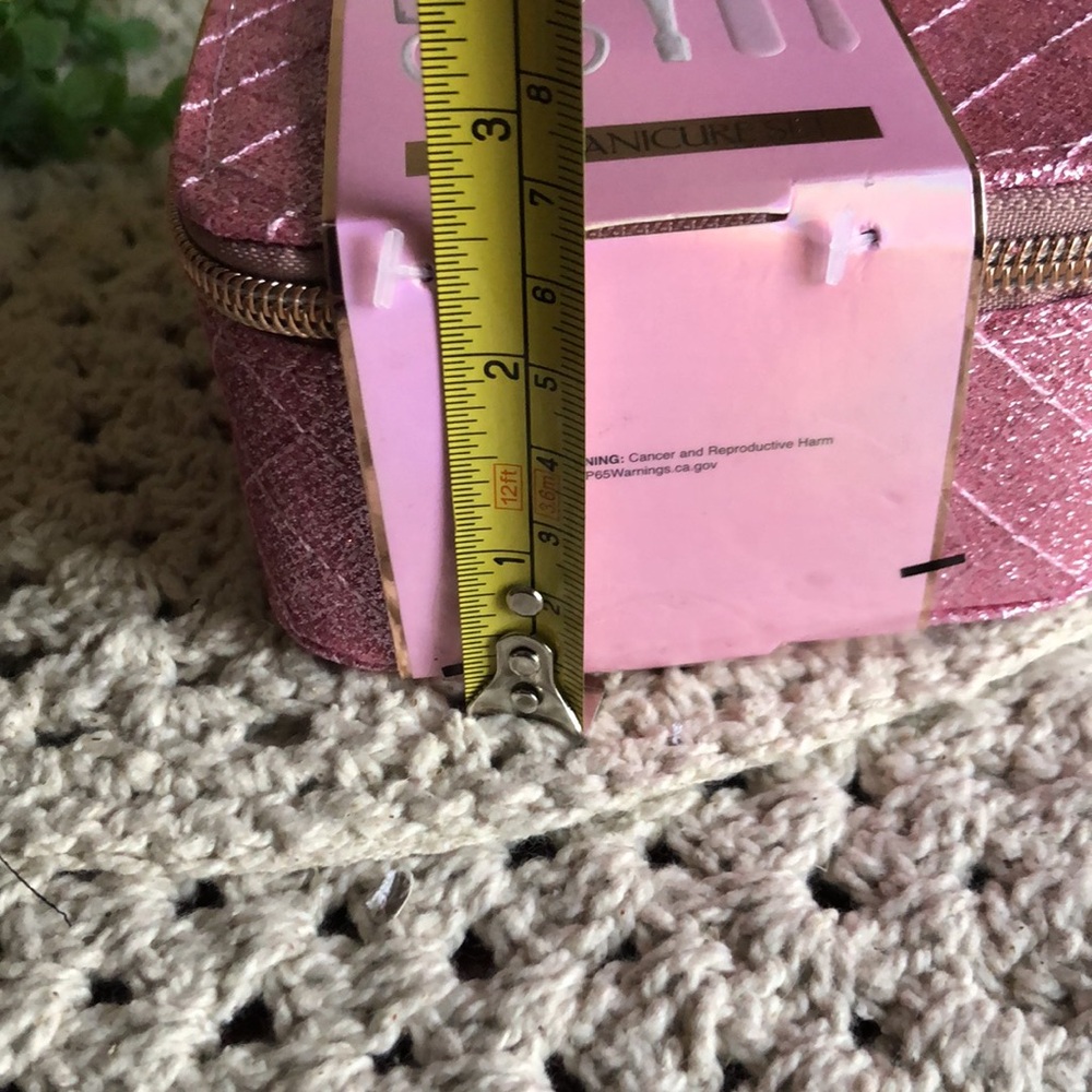 Paris Hilton MANICURE Nail Set with Pink Glitter Case - Picture 9 of 9
